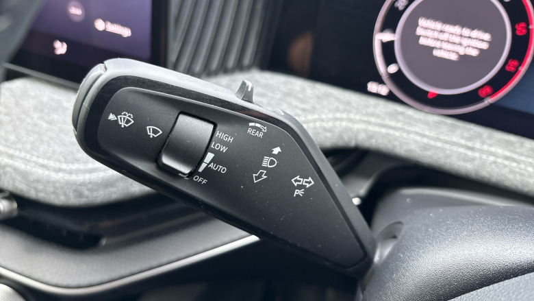 Skoda Superb 2.0 TDI SE Technology 5dr DSG Diesel Estate